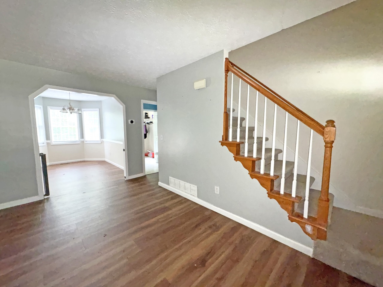 RENT READY SUBTO in Dallas GA 🔥🔥 w POOL ⛱️ NO PMT TIL AUGUST 🚨 NO HOA or Rental Restrictions 😍 NO Pre-approval or Credit Check 🚫 - photo 11