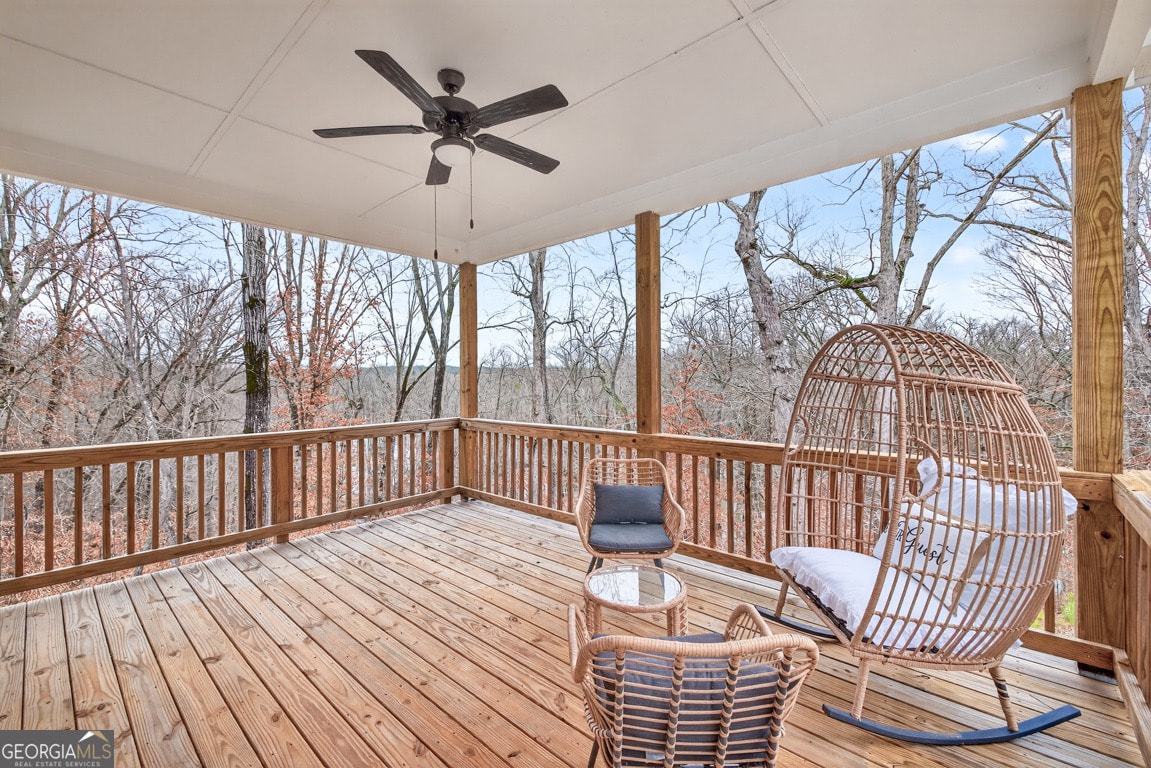 SUBTO in Covington GA 🔥🔥 5.75% Locked In Rate 📉 Master on Main + Basement 🏠 Bonus Room + Media Room + Fireplace 🎬 NO Pre-approval or Credit Check 🚫 - photo 25