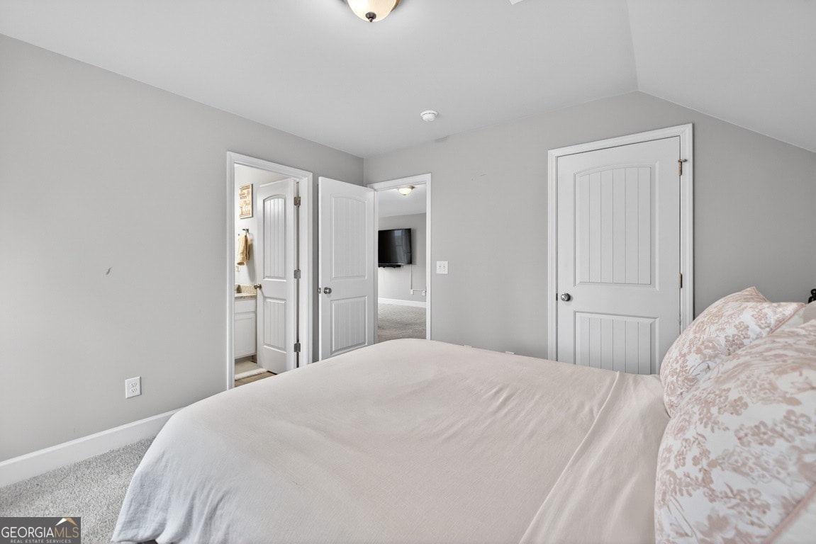 SUBTO in Covington GA 🔥🔥 5.75% Locked In Rate 📉 Master on Main + Basement 🏠 Bonus Room + Media Room + Fireplace 🎬 NO Pre-approval or Credit Check 🚫 - photo 45