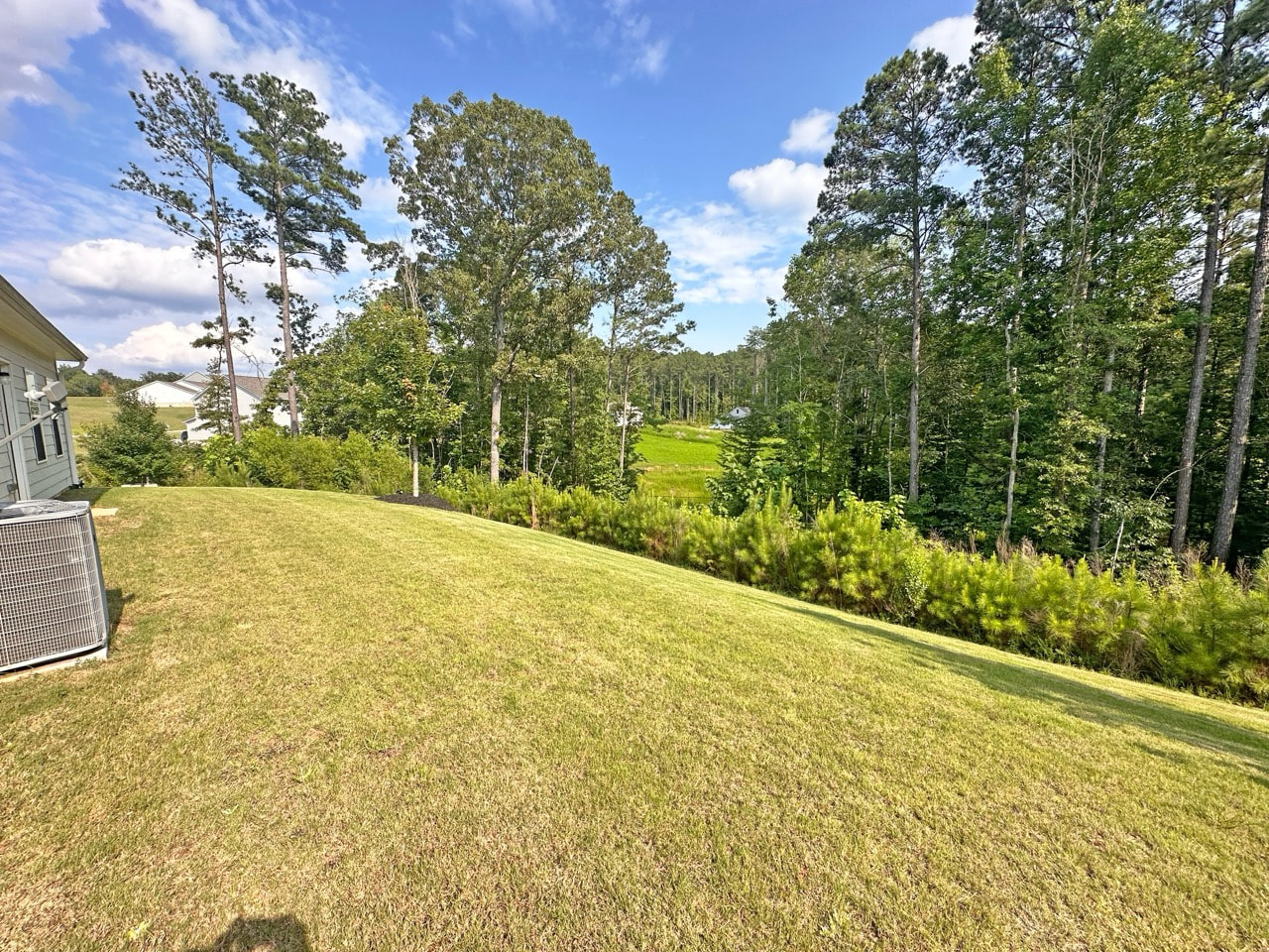 SUBTO in Fairburn GA 🔥🔥 Stone Crest Estate 2022 New Build 🏠 Chef Kitchen + Granite Throughout 🍳 1.9 Acres No Rental Restrictions 😍 NO Pre-approval or Credit Check 🚫 - photo 4