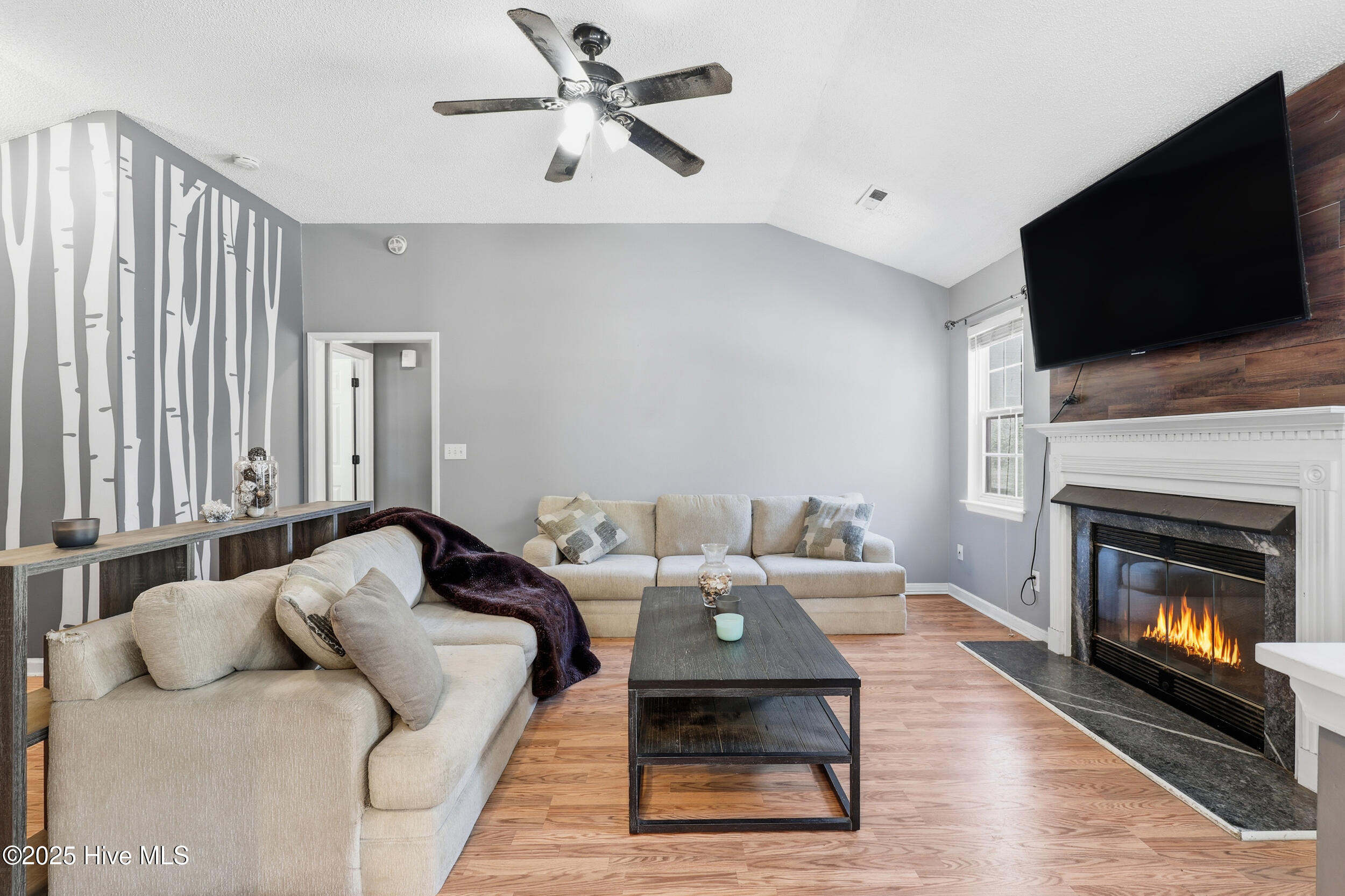 😍 BEAUTIFUL SUBTO 😍 in WILMINGTON NC 📍 Near CAROLINA BEACH 🏖️ VACATION STYLE HOME, TURNKEY 🔑 No Credit Check Needed!! 🚫 NO PMT TIL AUGUST 💪 - photo 24