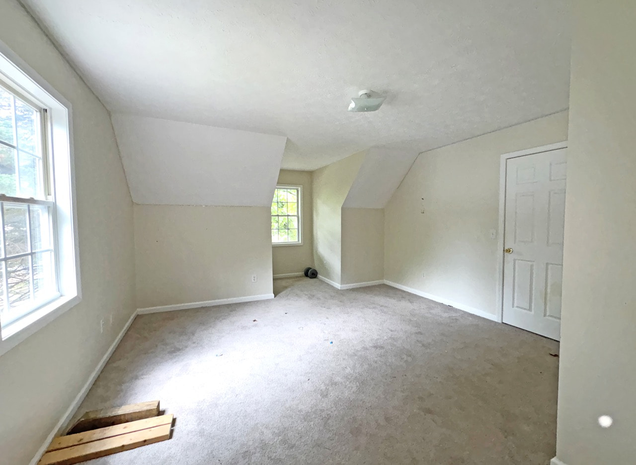 RENT READY SUBTO in Dallas GA 🔥🔥 w POOL ⛱️ NO PMT TIL AUGUST 🚨 NO HOA or Rental Restrictions 😍 NO Pre-approval or Credit Check 🚫 - photo 24