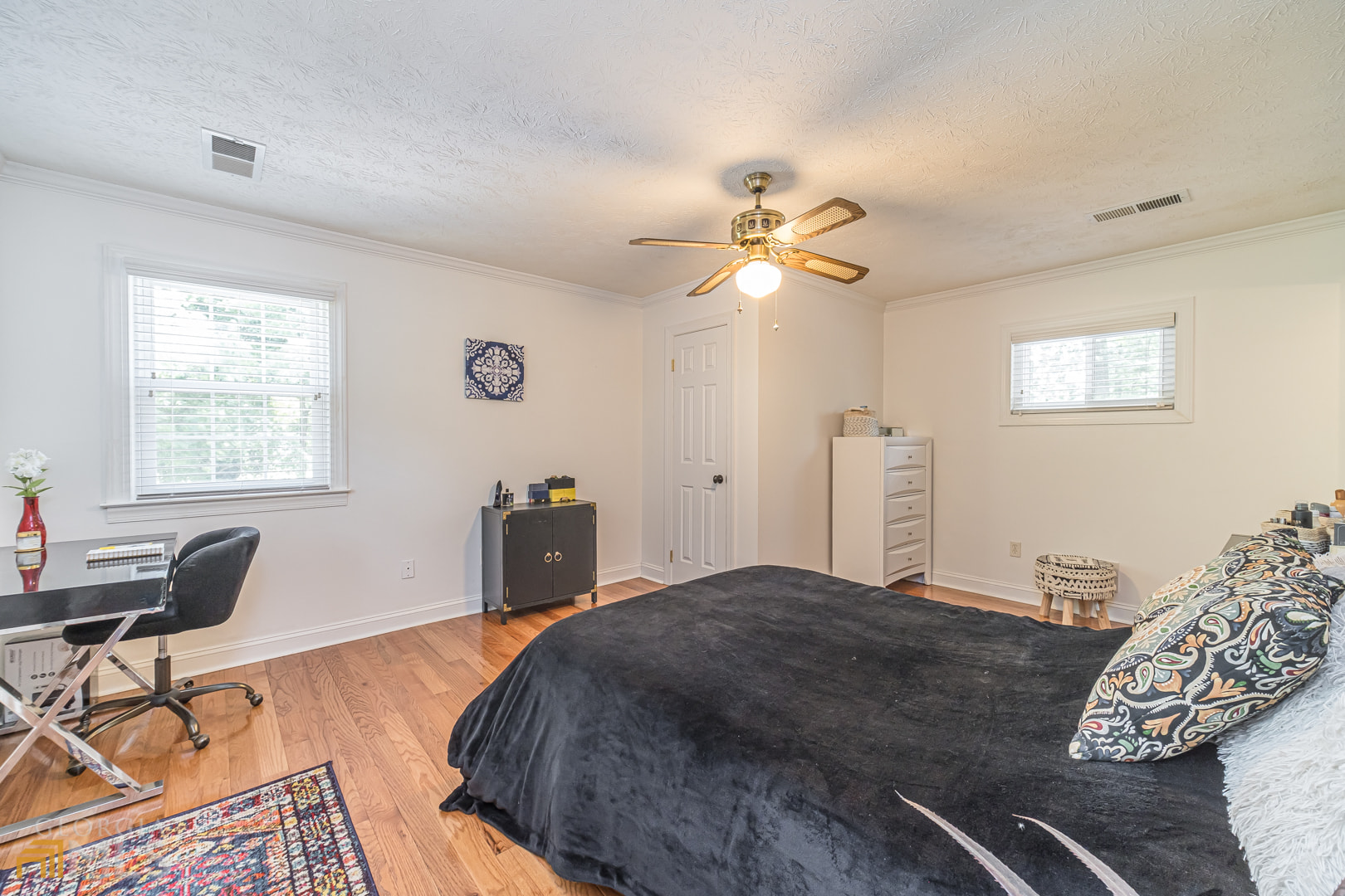 SUBTO in Snellville GA w $50k Equity š„š„ 5.78% Locked In Rate š Screened Porch + Fenced Backyard šæ Granite Kitchen + Gas Cooktop š³ NO Pre-approval or Credit Check š« - photo 31