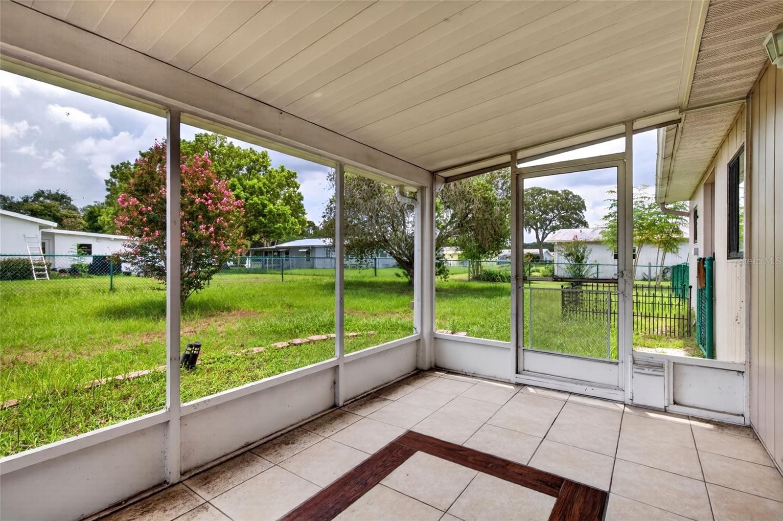 ๐ด 55+ Subto Deal in Ocala FL ๐ด Block 2/2 with Screened Lanai ๐
Pool + Clubhouse ๐ Only 10% Down ๐๏ธ NO Pre-approval or Credit Check ๐
- photo 17
