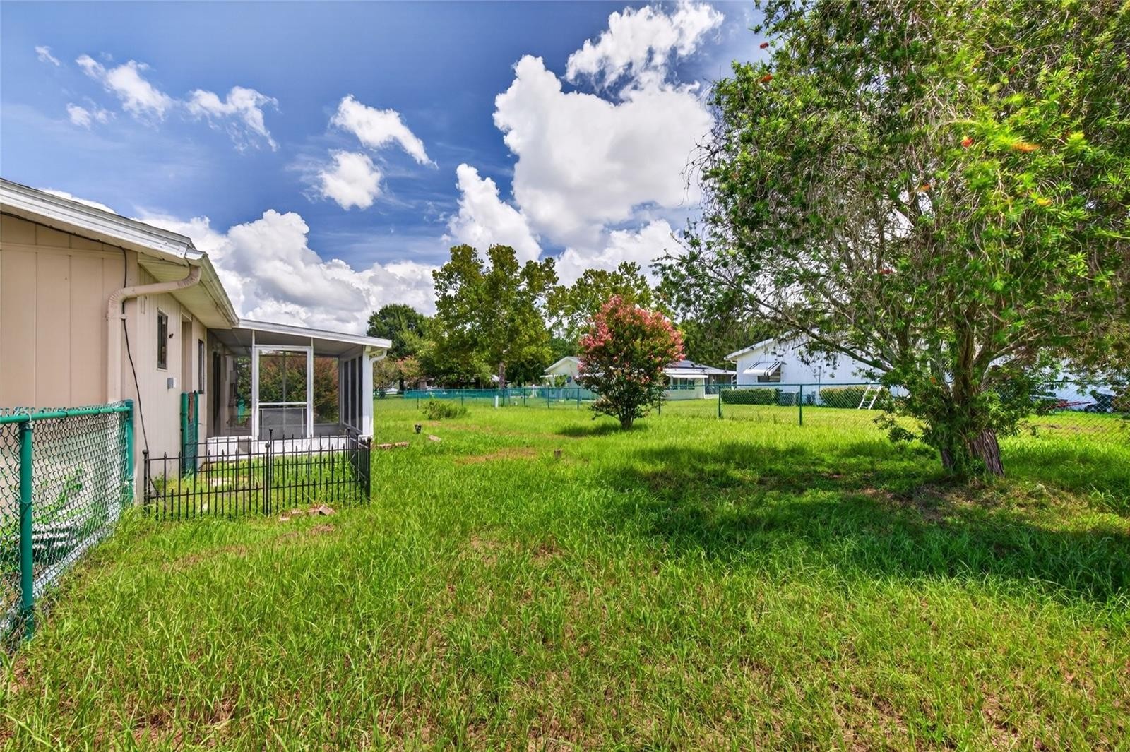 ๐ด 55+ Subto Deal in Ocala FL ๐ด Block 2/2 with Screened Lanai ๐
Pool + Clubhouse ๐ Only 10% Down ๐๏ธ NO Pre-approval or Credit Check ๐
- photo 19