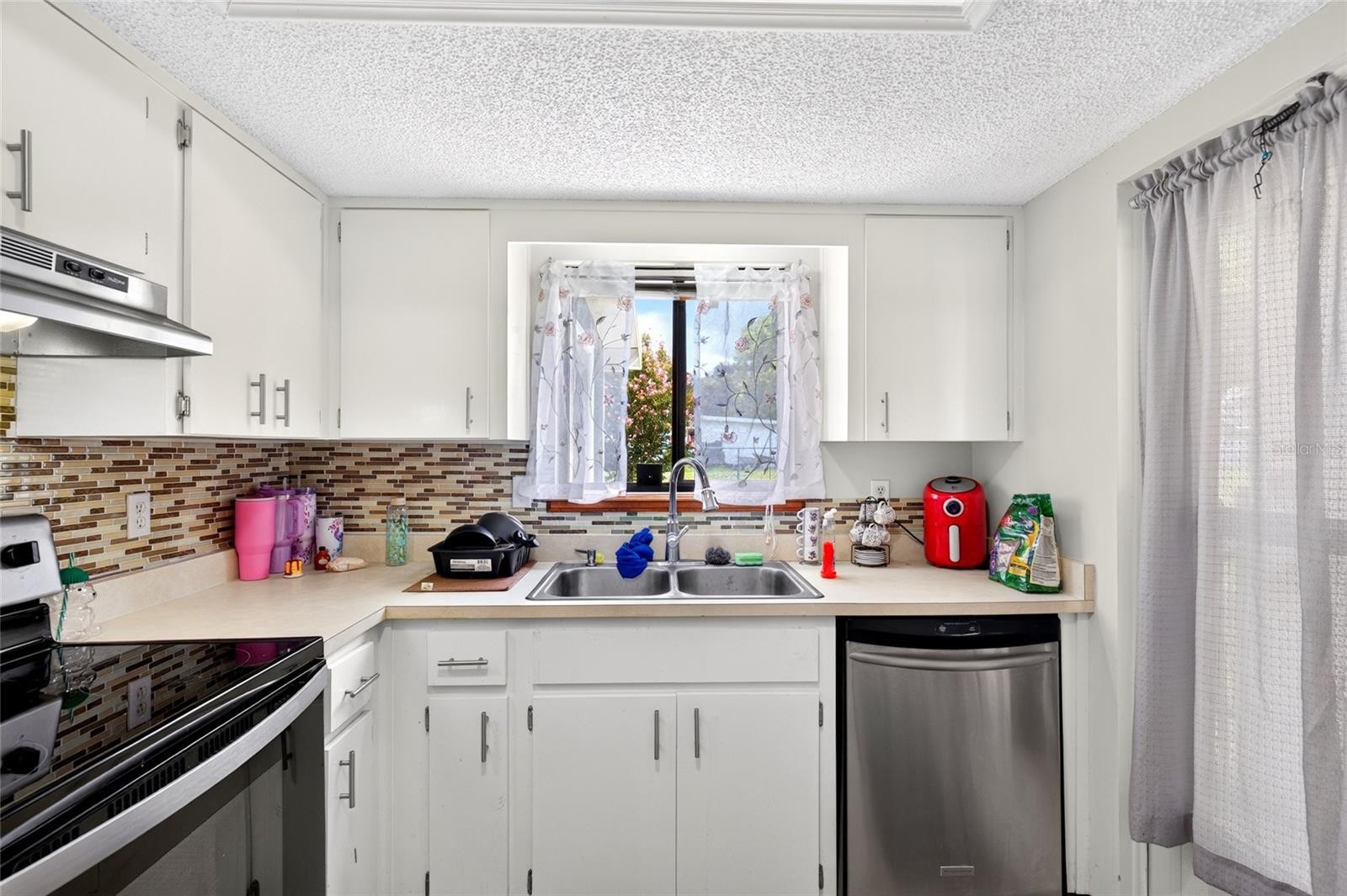 ๐ด 55+ Subto Deal in Ocala FL ๐ด Block 2/2 with Screened Lanai ๐
Pool + Clubhouse ๐ Only 10% Down ๐๏ธ NO Pre-approval or Credit Check ๐
- photo 3