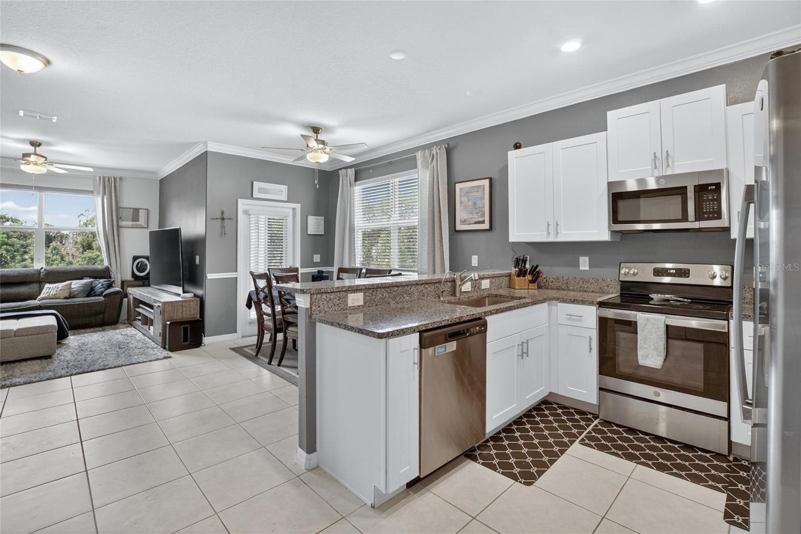 ๐๏ธ 4.75% Subto Townhome in Zephyrhills FL ๐ Up to $3,750/mo on Airbnb ๐ Solar + EV โ๏ธ Less than 6% Down ๐ช NO Pre-approval or Credit Check โ - photo 2
