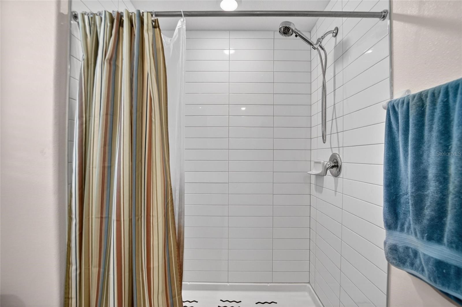 ๐๏ธ 4.75% Subto Townhome in Zephyrhills FL ๐ Up to $3,750/mo on Airbnb ๐ Solar + EV โ๏ธ Less than 6% Down ๐ช NO Pre-approval or Credit Check โ - photo 15