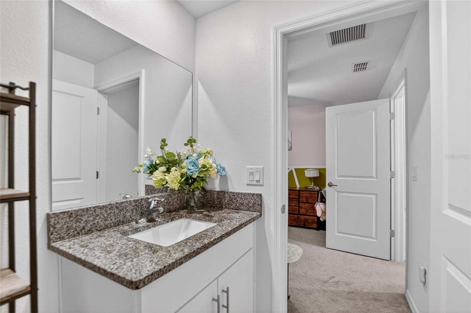 ๐๏ธ 4.75% Subto Townhome in Zephyrhills FL ๐ Up to $3,750/mo on Airbnb ๐ Solar + EV โ๏ธ Less than 6% Down ๐ช NO Pre-approval or Credit Check โ - photo 22