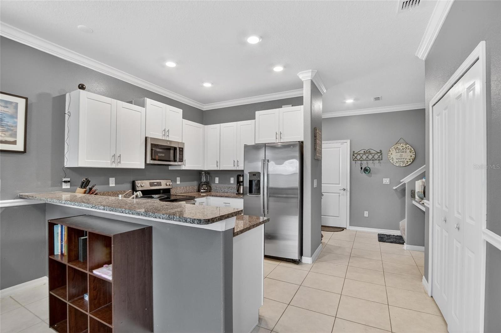 ๐๏ธ 4.75% Subto Townhome in Zephyrhills FL ๐ Up to $3,750/mo on Airbnb ๐ Solar + EV โ๏ธ Less than 6% Down ๐ช NO Pre-approval or Credit Check โ - photo 4