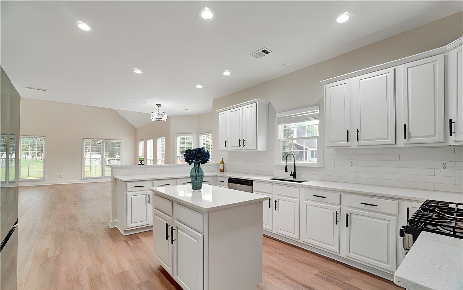 ๐งฑ 5 Bed Brick Subto in Powder Springs GA ๐ฐ 3,581 Sqft ๐งณ Mid Term + Co-Living Play ๐ฏ Only 6% Down ๐งญ NO Pre-approval or Credit Check ๐ณ - photo 3