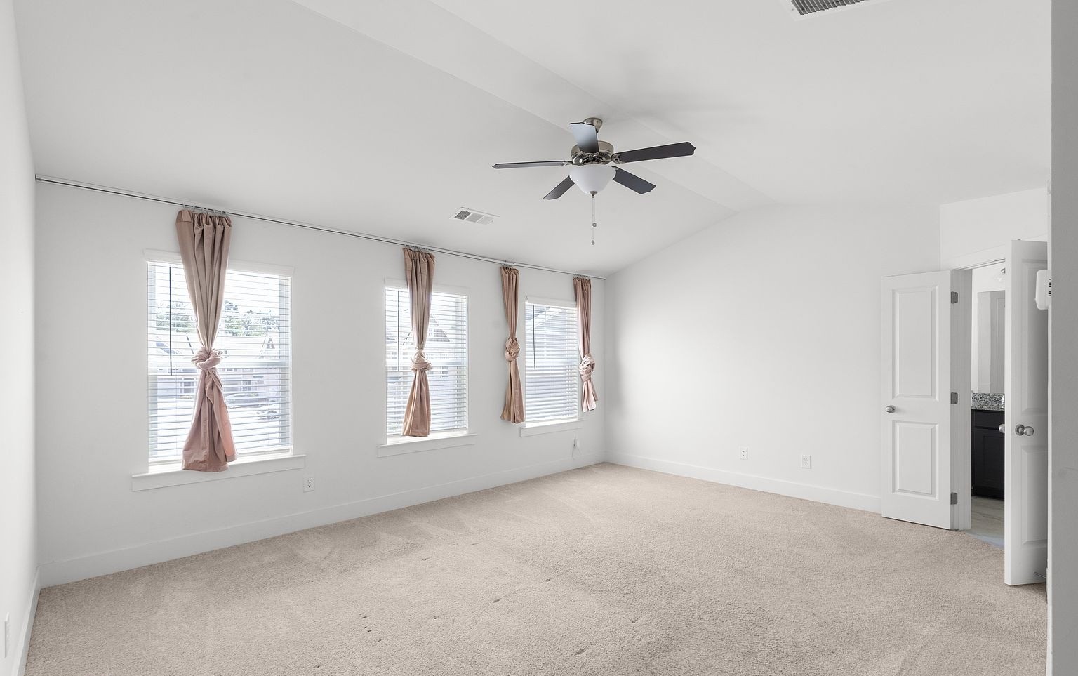 ๐ 2022 Townhome Subto Fairburn GA ๐๏ธ NO Payment Until November ๐ต Only 8% Down ๐งณ MTR Up to $3,500/mo ๐ซ NO Pre-approval or Credit Check - photo 20