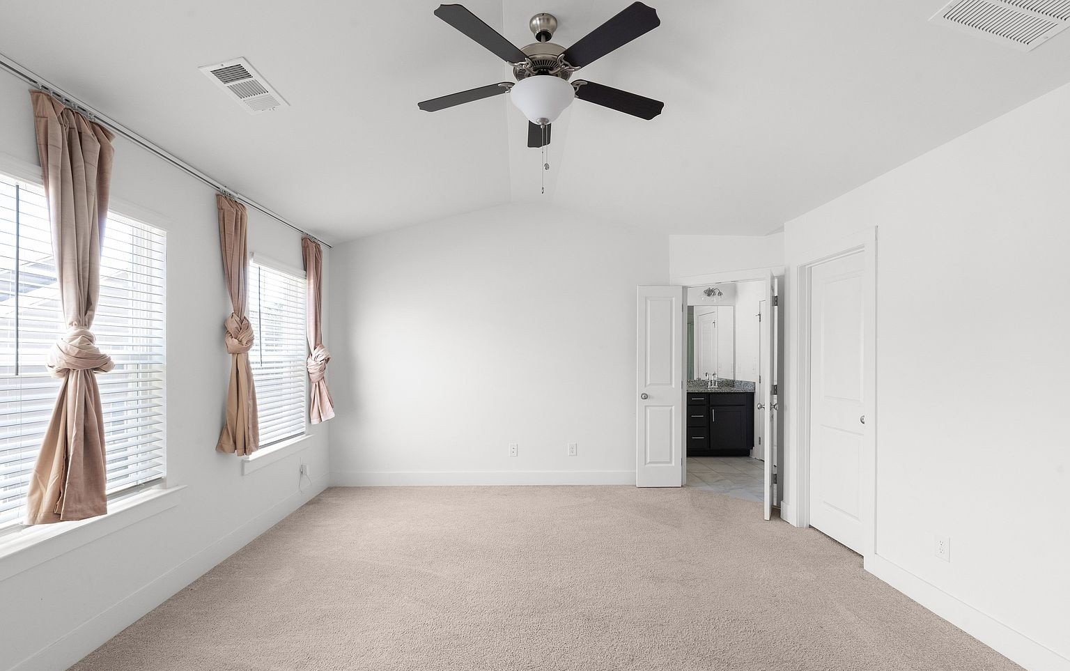 ๐ 2022 Townhome Subto Fairburn GA ๐๏ธ NO Payment Until November ๐ต Only 8% Down ๐งณ MTR Up to $3,500/mo ๐ซ NO Pre-approval or Credit Check - photo 21
