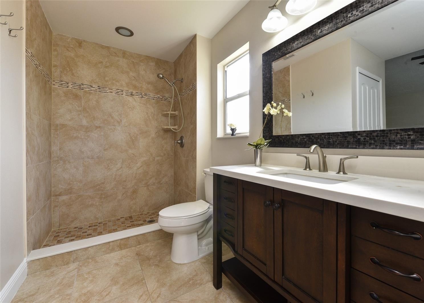 ๐
Pond View 3 Bed Subto in Orlando FL ๐ Minutes to UCF ๐งณ MTR Up to $4,400/mo ๐ฐ Only 9% Down โ NO Pre-approval or Credit Check - photo 5