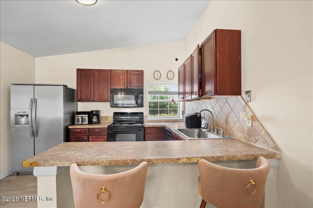 ๐ Vacant + NO HOA! 2 Bed Subto in Jacksonville FL ๐๏ธ Section 8 $2,090/mo ๐ด Near Town Center ๐ช Only 9% Down ๐ NO Pre-approval - photo 2