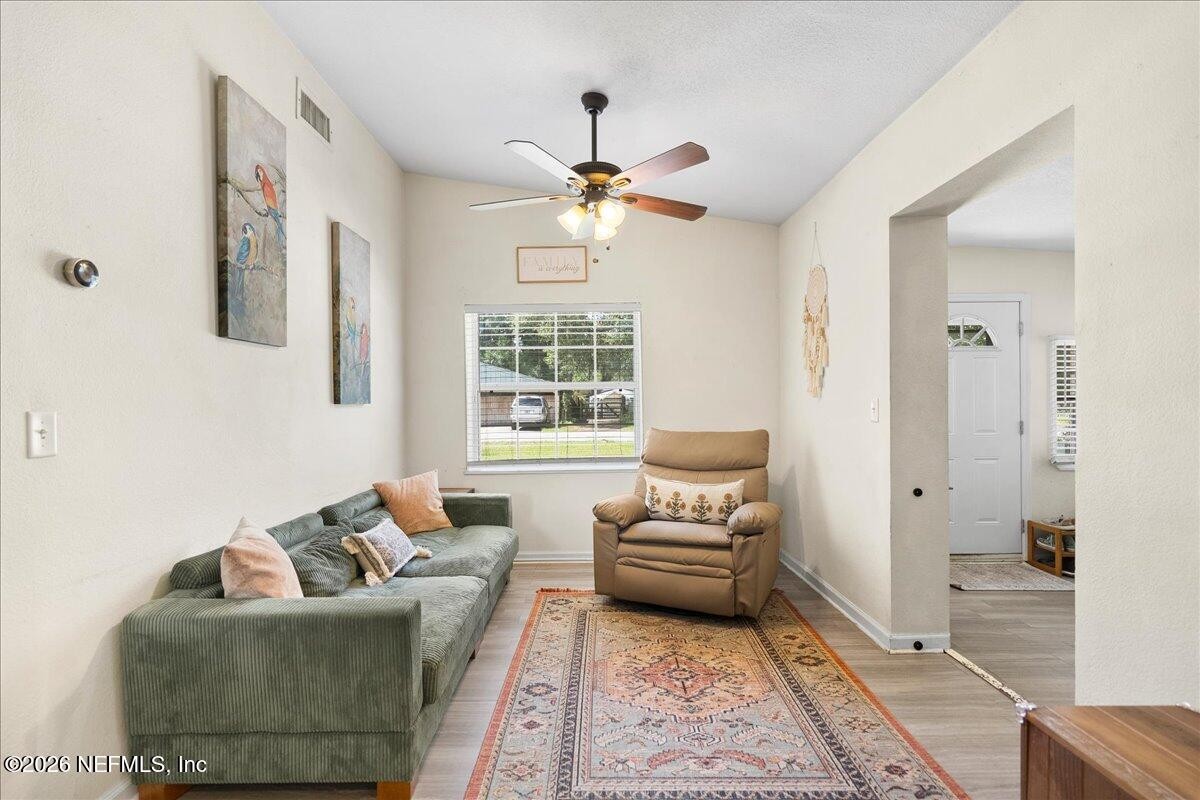 ๐ Vacant + NO HOA! 2 Bed Subto in Jacksonville FL ๐๏ธ Section 8 $2,090/mo ๐ด Near Town Center ๐ช Only 9% Down ๐ NO Pre-approval - photo 7