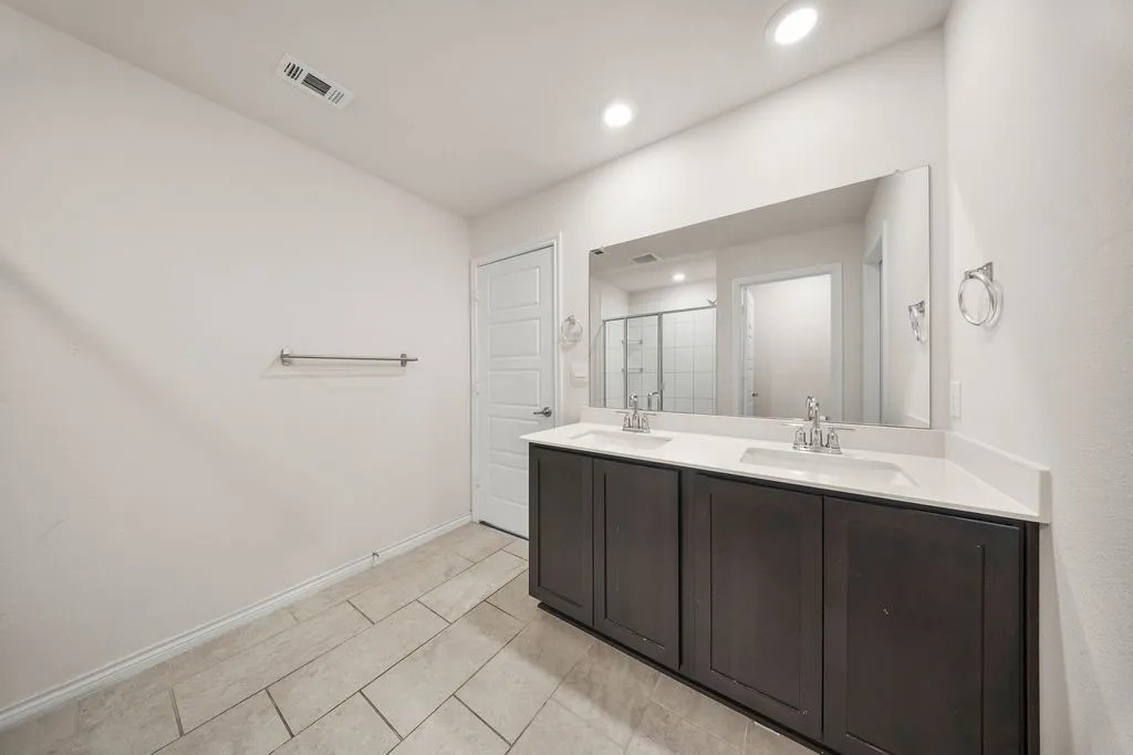๐ค McKinney TX Subto at 5.75% ๐ 2024 Build, 3 Bed ๐ผ MTR Up to $4,500/mo ๐ Only 9% Down ๐ฆ NO Pre-approval or Credit Check - photo 16
