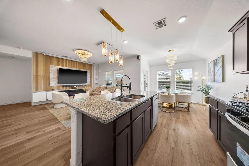 ๐ค McKinney TX Subto at 5.75% ๐ 2024 Build, 3 Bed ๐ผ MTR Up to $4,500/mo ๐ Only 9% Down ๐ฆ NO Pre-approval or Credit Check - photo 3