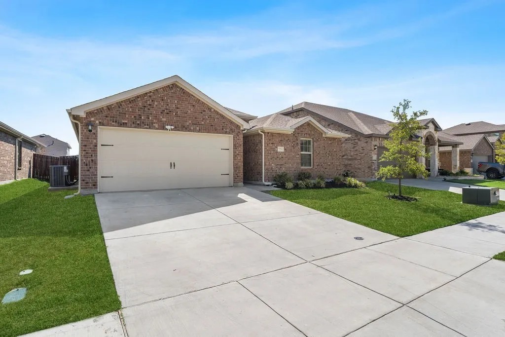 ๐ค McKinney TX Subto at 5.75% ๐ 2024 Build, 3 Bed ๐ผ MTR Up to $4,500/mo ๐ Only 9% Down ๐ฆ NO Pre-approval or Credit Check - photo 23