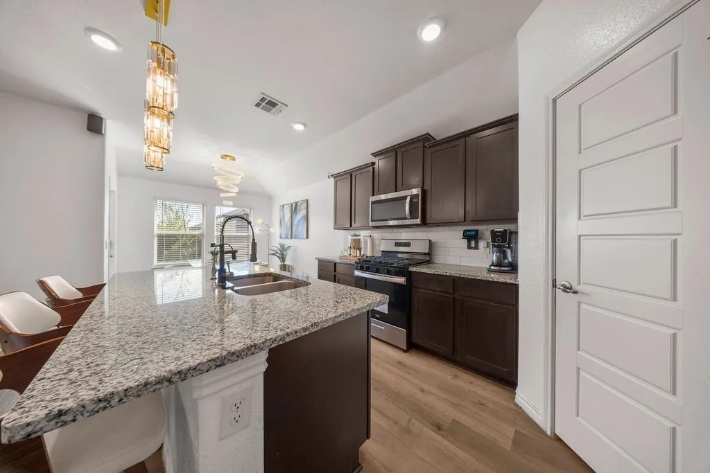 ๐ค McKinney TX Subto at 5.75% ๐ 2024 Build, 3 Bed ๐ผ MTR Up to $4,500/mo ๐ Only 9% Down ๐ฆ NO Pre-approval or Credit Check - photo 5