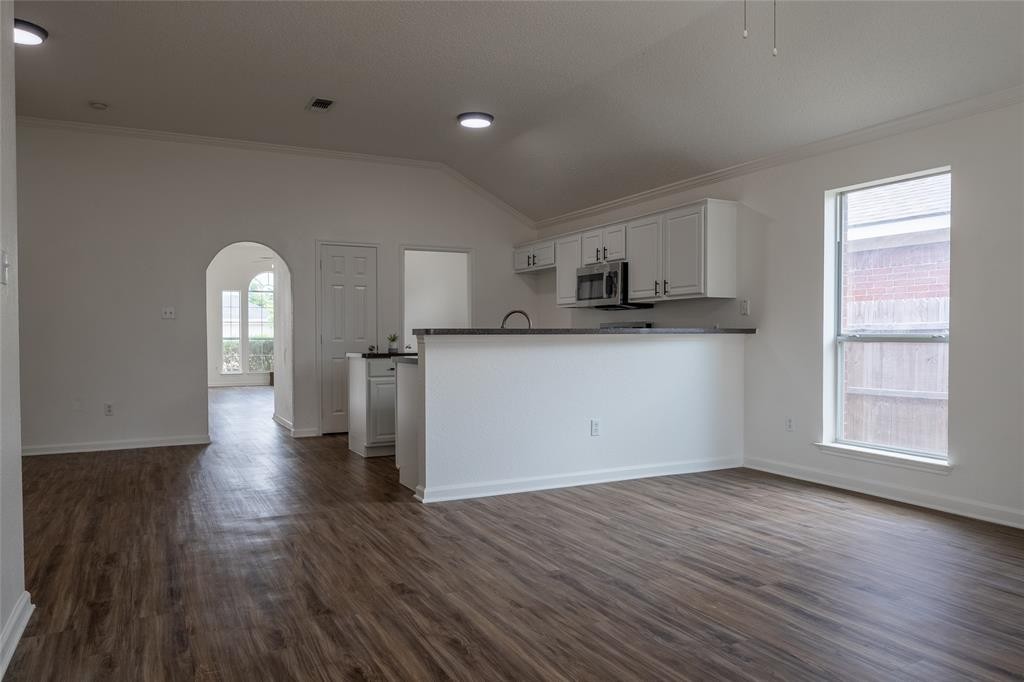 NO Payment Until Jan 2027 ๐๏ธ Fort Worth TX Subto ๐ 4 Bed Off Chisholm Trail ๐ฃ๏ธ Rent by the Room ๐ช Only 8% Down ๐ NO Pre-approval - photo 15