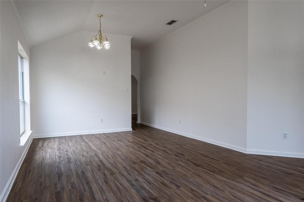 NO Payment Until Jan 2027 ๐๏ธ Fort Worth TX Subto ๐ 4 Bed Off Chisholm Trail ๐ฃ๏ธ Rent by the Room ๐ช Only 8% Down ๐ NO Pre-approval - photo 4