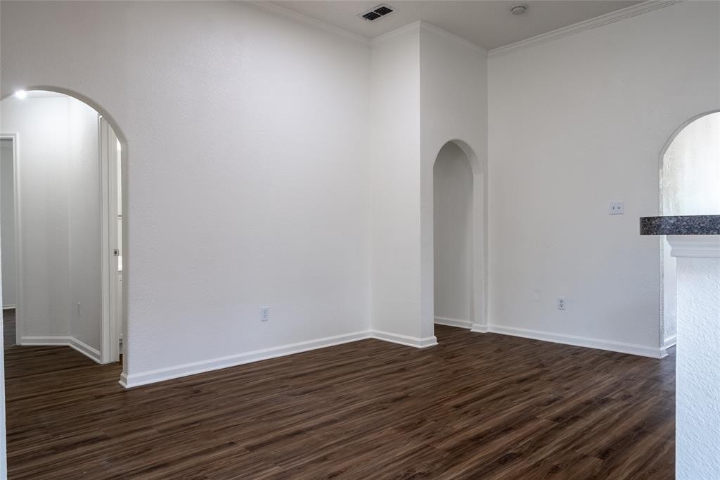 NO Payment Until Jan 2027 ๐๏ธ Fort Worth TX Subto ๐ 4 Bed Off Chisholm Trail ๐ฃ๏ธ Rent by the Room ๐ช Only 8% Down ๐ NO Pre-approval - photo 7