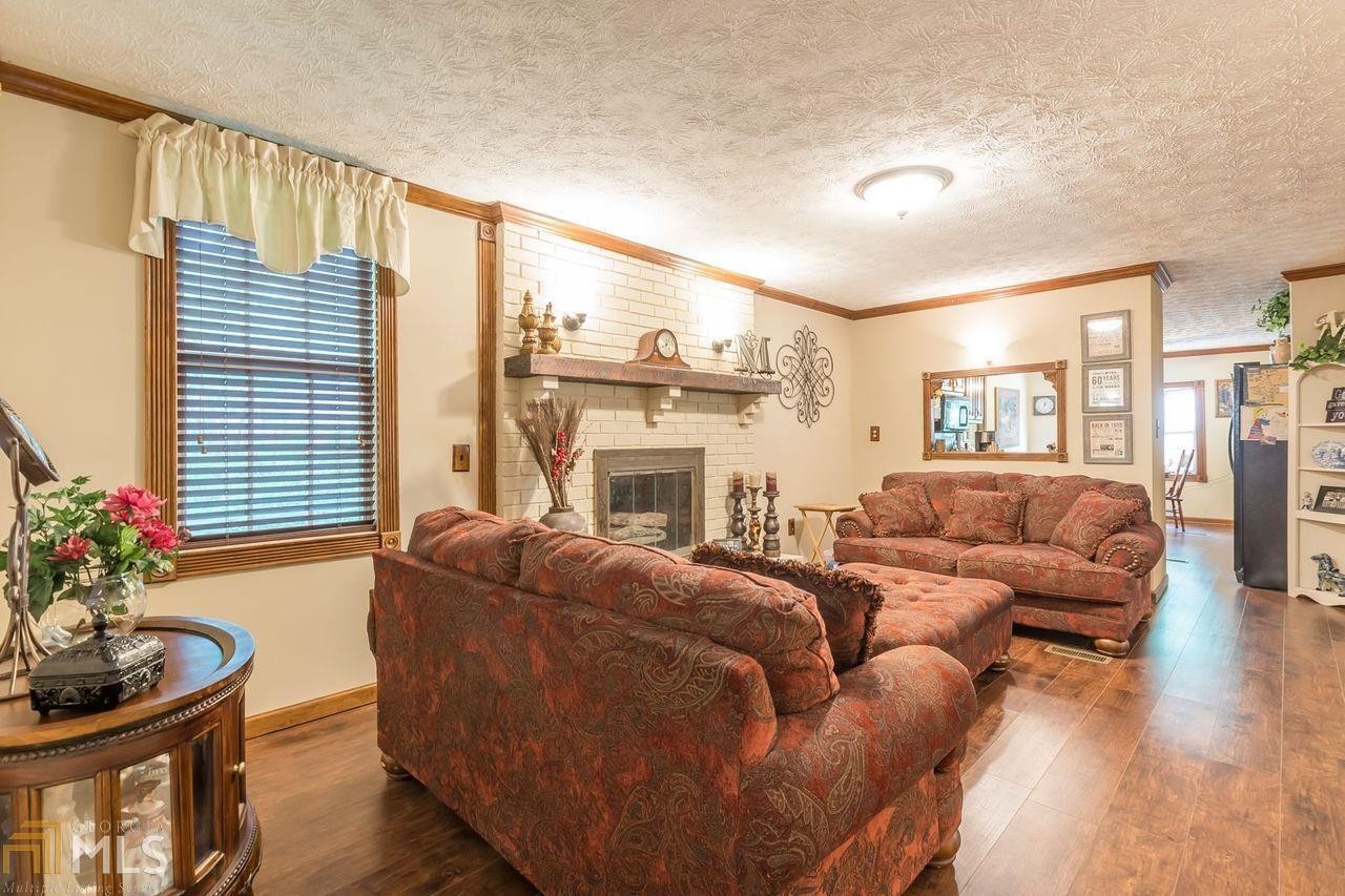 π 3.24% Locked In π Douglasville GA Subto π§Ύ NO HOA Dues ποΈ $25k down + CC π Rent by the Room β NO Pre-approval or Credit Check - photo 11