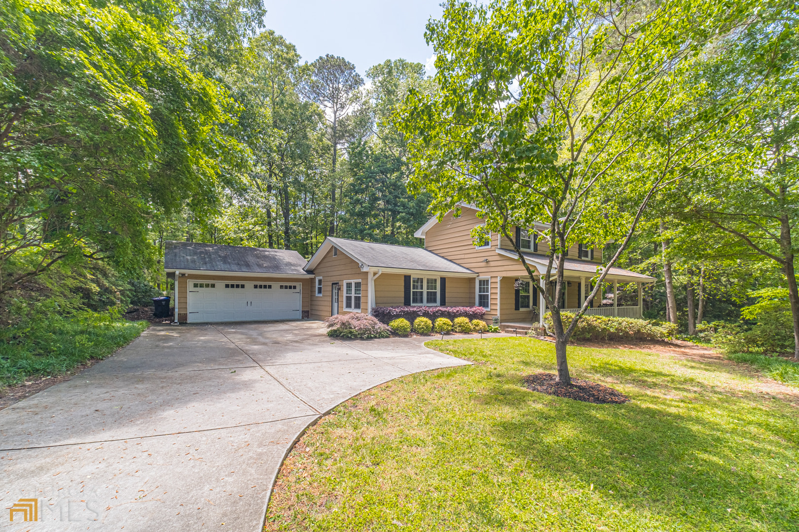 SUBTO in Snellville GA w $50k Equity š„š„ 5.78% Locked In Rate š Screened Porch + Fenced Backyard šæ Granite Kitchen + Gas Cooktop š³ NO Pre-approval or Credit Check š« - photo 8