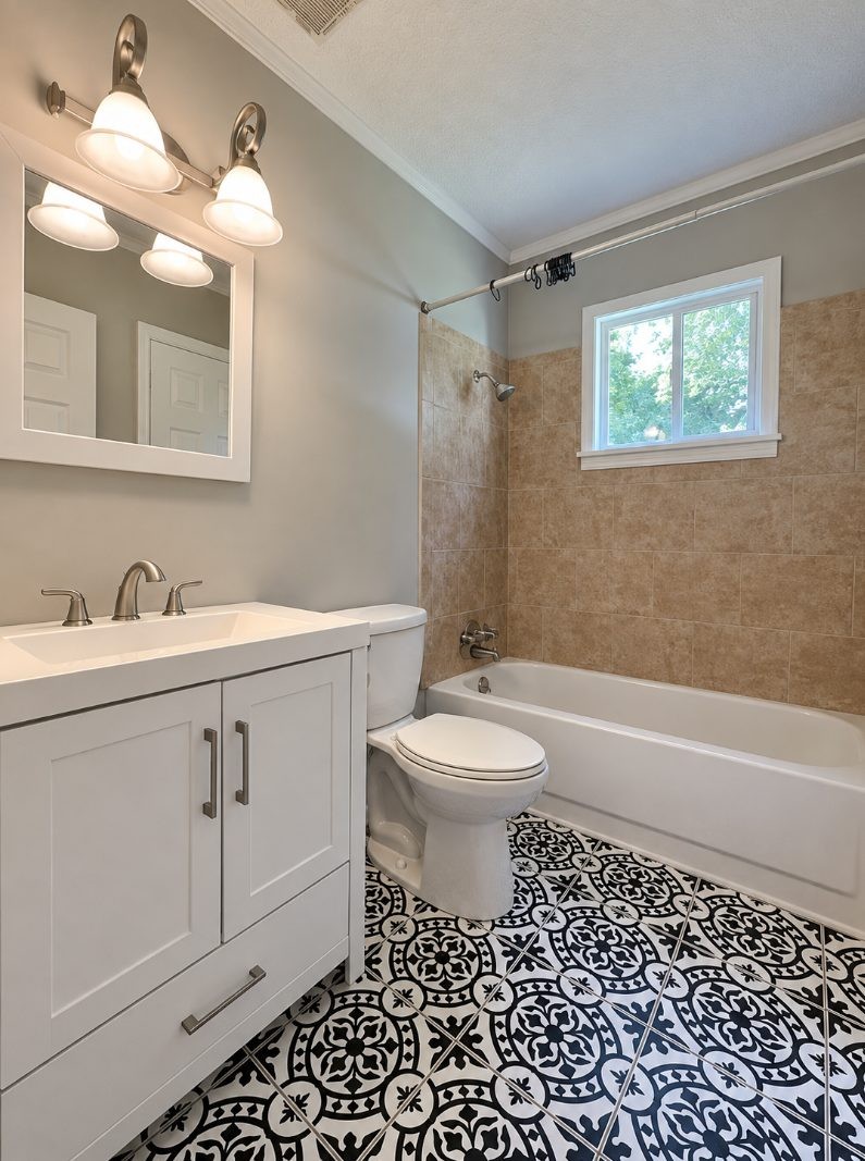 ๐ก SUBJECT-TO in Franklin, GA ๐ฅ๐ฅ 3 Bed / 1.5 Bath Remodeled Ranch ๐ No Bank, No New Loan ๐ซ NO HOA, NO Rental Restrictions ๐ต Only 2% Down - photo 6