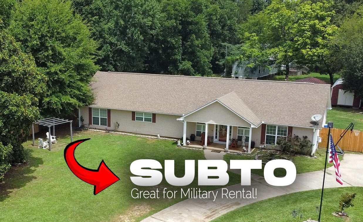 SUBTO in Warner Robins GA 🔥🔥 Near Robins AFB 🪖 4 Bed on Half Acre 🌿 Screened Porch + Privacy Fence 🏡 NO Pre-approval or Credit Check 🚫