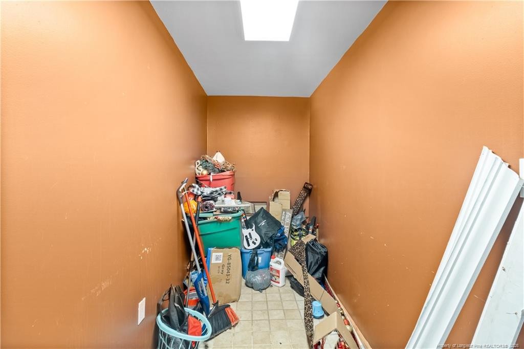 ๐ฅ CRAZY SUB2 in Fayetteville NC ๐ฅ๐ฅ 2,130 sqft 3 Bed / 2 Bath ๐ ๐ Minutes to Fort Liberty ๐๏ธ No Bank Qualifying, No Credit Check ๐ซ - photo 11