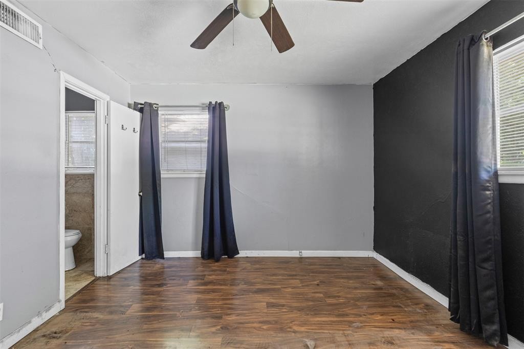 ๐ฅ Subject-To Deal in Richland Hills TX ๐ฅ๐ฅ Only 12.5K Down + CC to Step In ๐ต 3 Bed Brick Home in the Dallas / Fort Worth Metro ๐ NO Pre-approval or Credit Check ๐ซ - photo 9