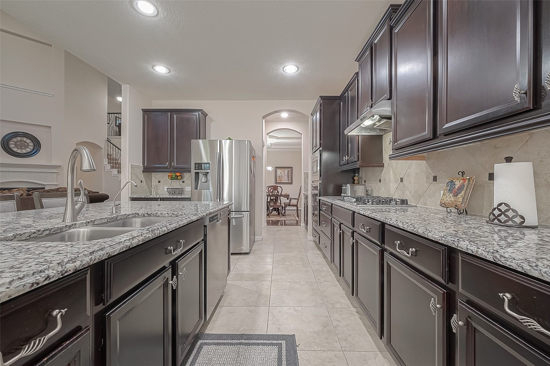 ๐ฅ Subject-To Stunner in Spring TX ๐ฅ๐ฅ Massive 5 Bed / 5 Bath, 3,950 sqft 2014 Build ๐ก Locked-In 4.75% CRAZY RATE ๐ Just $40k Down! ๐ต Built-In Equity, No Bank Qualifying ๐ซ - photo 24