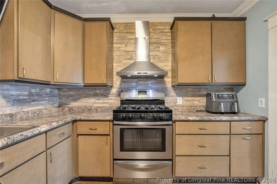 ๐ฅ Subject-To Co-Living Cash Cow in Lumberton NC ๐ฅ๐ฅ Massive 5 Bed / 3.5 Bath, 3,032 sqft on Over an Acre ๐ก Just $25k Down + CC to Take Over ๐ Oversized Workshop + Sunroom ๐ ๏ธ No Bank Qualifying, No Credit Check ๐ซ - photo 24