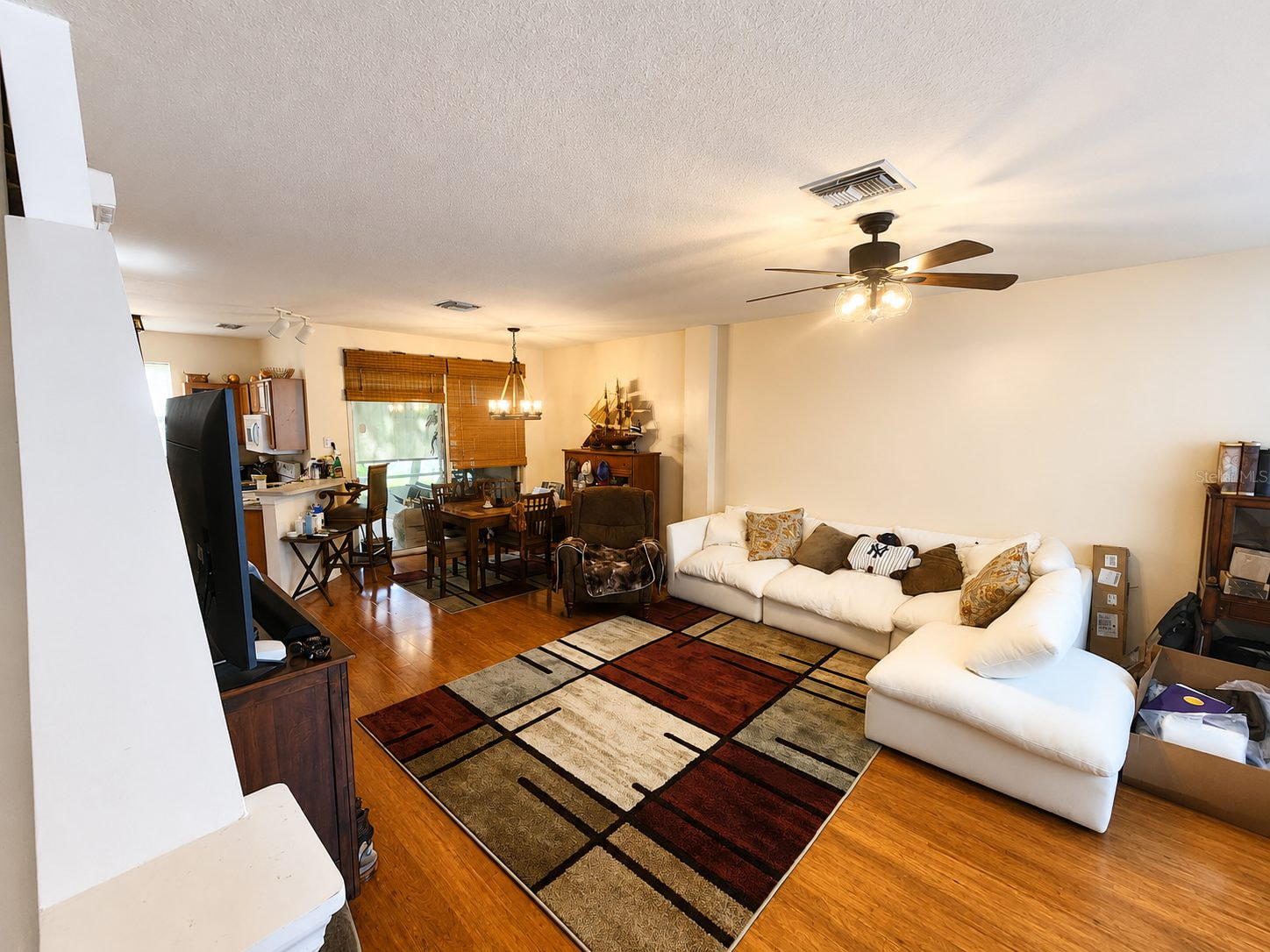 š„ Subject-To Deal in Valrico FL š„š„ Only $25k to Step In šµ 7.125% Financing Already in Place š Low-Maintenance Tampa Metro Townhome šļø NO Pre-approval or Credit Check š« - photo 6