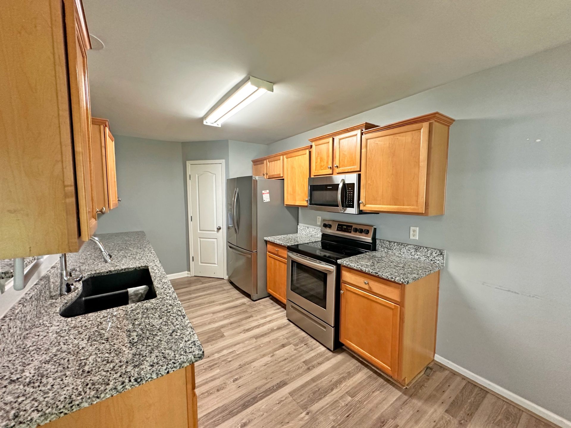 ๐ฅ Subject-To STR Money Maker in Dallas GA ๐ฅ Clean 3 Bed / 2 Bath, 1,681 sqft on a Corner Lot ๐ก Up to $6,000/mo on Airbnb ๐ฐ Just $20k Down + CC to Take Over ๐ No HOA, Vacant and Ready ๐ช No Bank Qualifying ๐ซ - photo 15