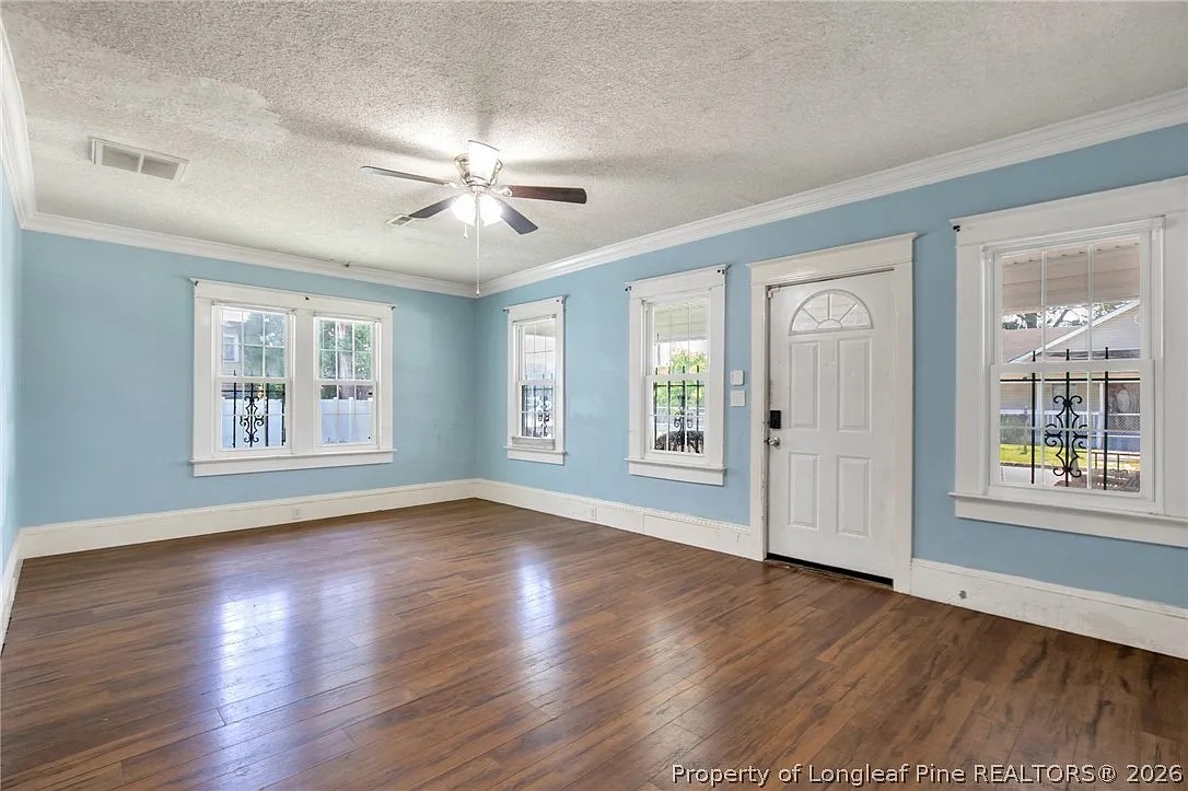 ๐ฅ Subject-To Co-Living Cash Cow in Lumberton NC ๐ฅ๐ฅ Massive 5 Bed / 3.5 Bath, 3,032 sqft on Over an Acre ๐ก Just $25k Down + CC to Take Over ๐ Oversized Workshop + Sunroom ๐ ๏ธ No Bank Qualifying, No Credit Check ๐ซ - photo 3