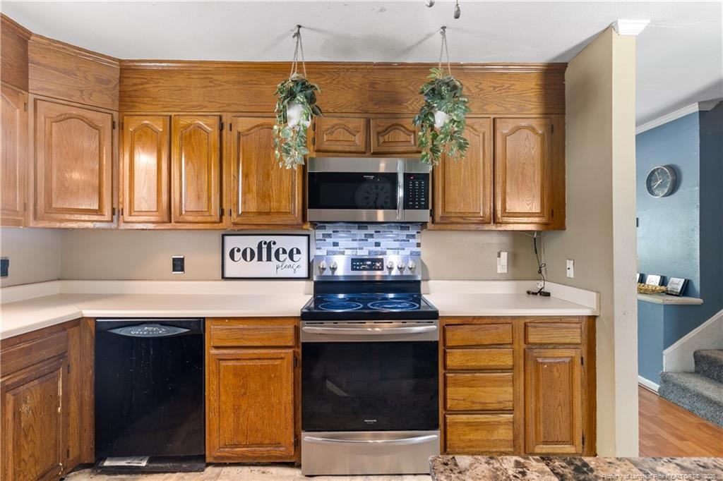 ๐ฅ CRAZY SUB2 in Fayetteville NC ๐ฅ๐ฅ 2,130 sqft 3 Bed / 2 Bath ๐ ๐ Minutes to Fort Liberty ๐๏ธ No Bank Qualifying, No Credit Check ๐ซ - photo 29