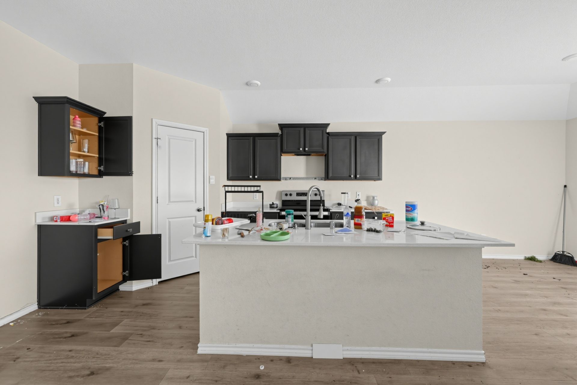 ๐ฅ๐ฅ SUBJECT-TO in Denton, TX ๐ฅ๐ฅ Brand New 3 Bed / 2 Bath ๐๏ธ Step Into CRAZY 4.9% Rate ๐ Just $10k Down ๐ธ NO Bank, NO Pre-Approval ๐ - photo 5