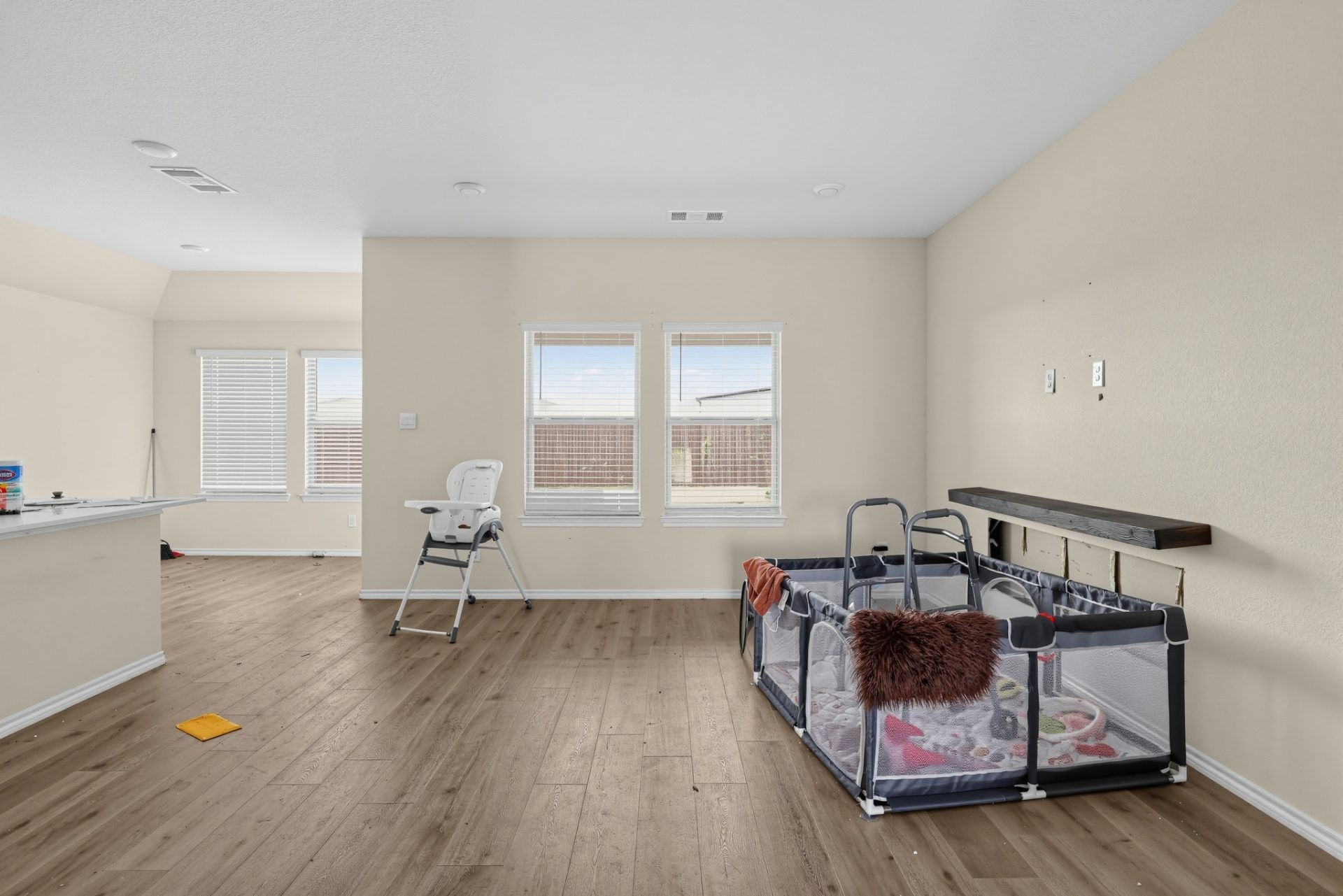 ๐ฅ๐ฅ SUBJECT-TO in Denton, TX ๐ฅ๐ฅ Brand New 3 Bed / 2 Bath ๐๏ธ Step Into CRAZY 4.9% Rate ๐ Just $10k Down ๐ธ NO Bank, NO Pre-Approval ๐ - photo 6