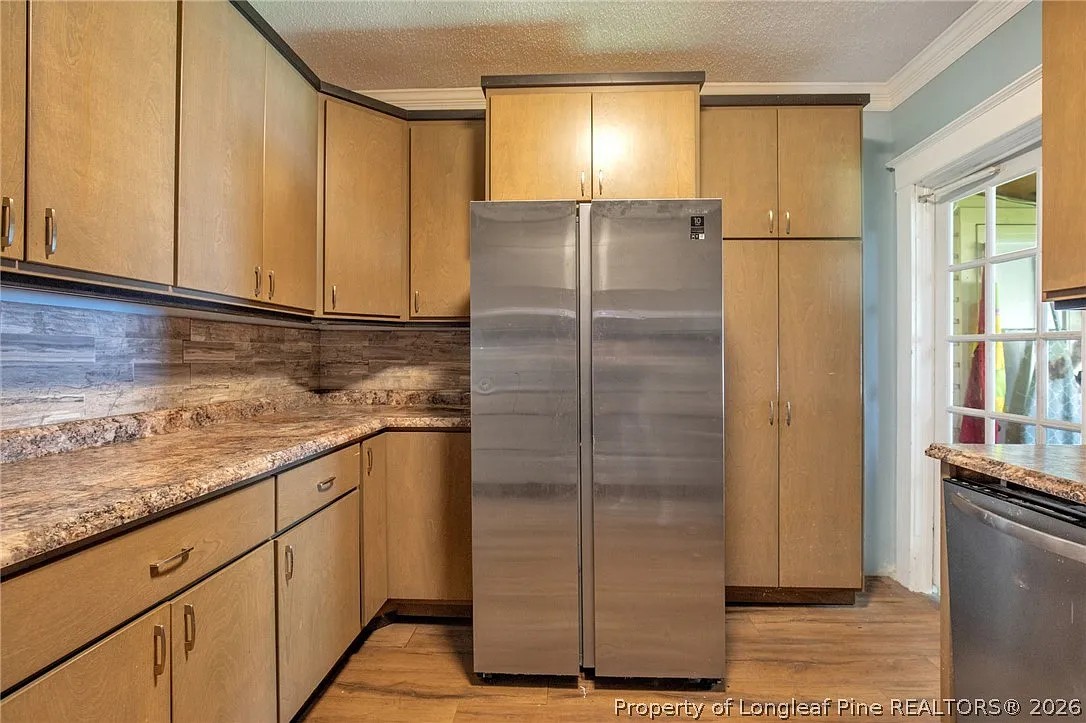 ๐ฅ Subject-To Co-Living Cash Cow in Lumberton NC ๐ฅ๐ฅ Massive 5 Bed / 3.5 Bath, 3,032 sqft on Over an Acre ๐ก Just $25k Down + CC to Take Over ๐ Oversized Workshop + Sunroom ๐ ๏ธ No Bank Qualifying, No Credit Check ๐ซ - photo 23