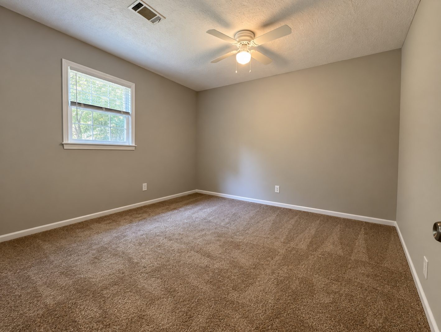 ๐ก SUBJECT-TO in Franklin, GA ๐ฅ๐ฅ 3 Bed / 1.5 Bath Remodeled Ranch ๐ No Bank, No New Loan ๐ซ NO HOA, NO Rental Restrictions ๐ต Only 2% Down - photo 7