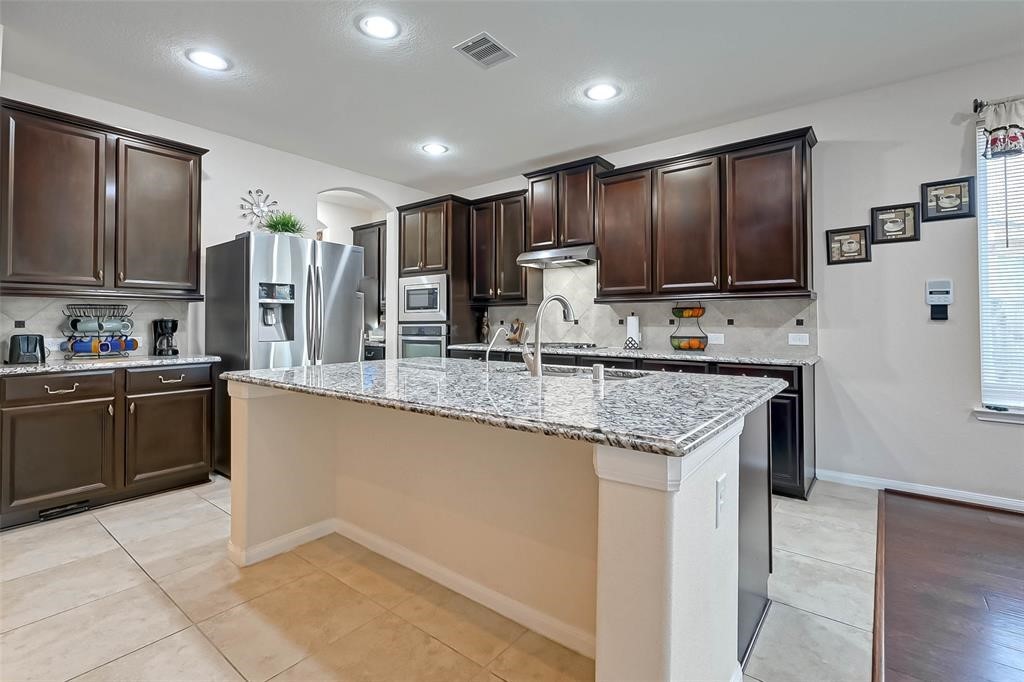 ๐ฅ Subject-To Stunner in Spring TX ๐ฅ๐ฅ Massive 5 Bed / 5 Bath, 3,950 sqft 2014 Build ๐ก Locked-In 4.75% CRAZY RATE ๐ Just $40k Down! ๐ต Built-In Equity, No Bank Qualifying ๐ซ - photo 2