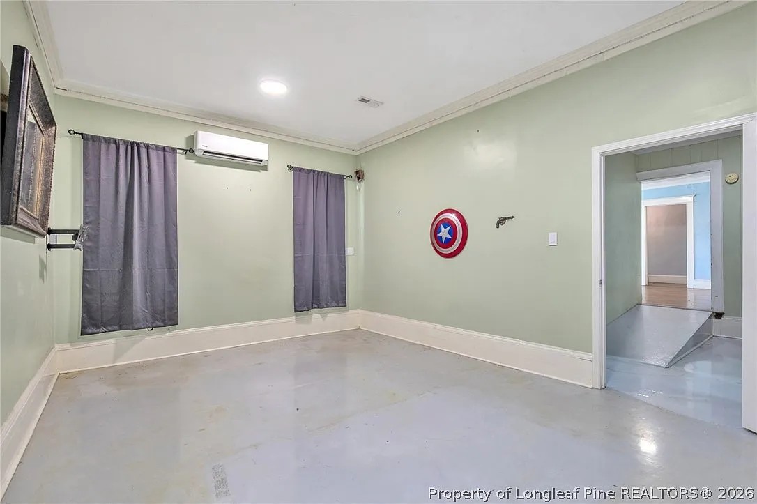 ๐ฅ Subject-To Co-Living Cash Cow in Lumberton NC ๐ฅ๐ฅ Massive 5 Bed / 3.5 Bath, 3,032 sqft on Over an Acre ๐ก Just $25k Down + CC to Take Over ๐ Oversized Workshop + Sunroom ๐ ๏ธ No Bank Qualifying, No Credit Check ๐ซ - photo 8