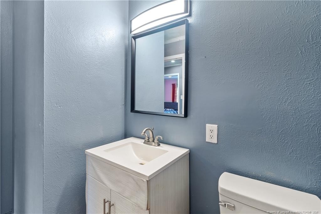 ๐ฅ CRAZY SUB2 in Fayetteville NC ๐ฅ๐ฅ 2,130 sqft 3 Bed / 2 Bath ๐ ๐ Minutes to Fort Liberty ๐๏ธ No Bank Qualifying, No Credit Check ๐ซ - photo 13