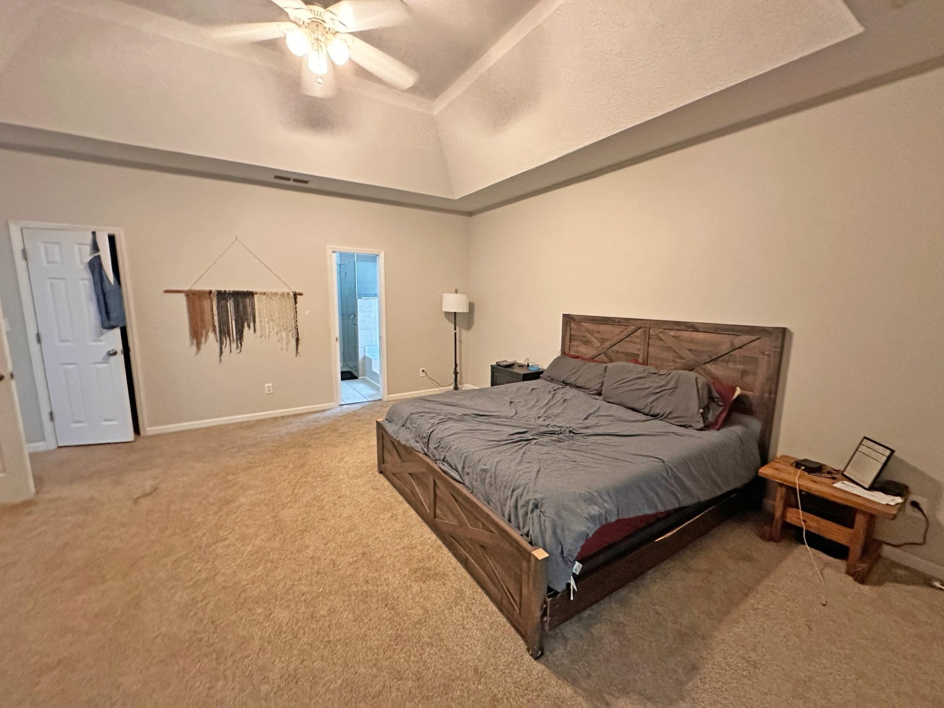 ๐ฅ Subject-To STR Money Maker in Eatonton GA ๐ฅ 4 Bed / 3 Bath, 2,560 sqft on Over an Acre ๐ก Up to $7,000/mo on Airbnb ๐ฐ Just $25k Down + CC to Take Over ๐ Private Lake Access Community ๐ค No Bank Qualifying ๐ซ - photo 3