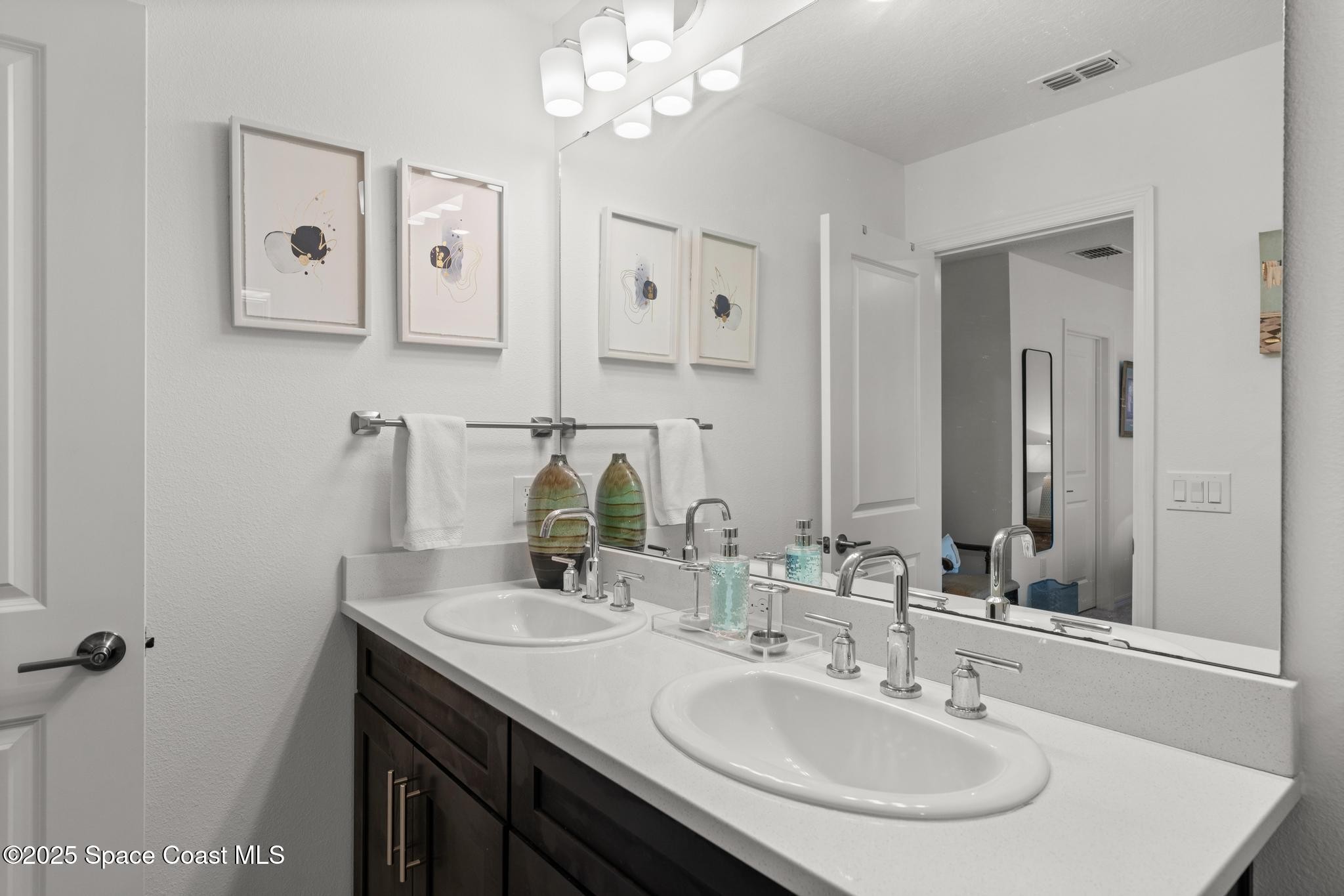 ๐ฅ๐ฅ SUBJECT-TO in Kissimmee, FL ๐ฅ๐ฅ Brand New 3 Bed Townhome ๐๏ธ Step Into 5.625% Financing ๐ Just $25k to Step In ๐ธ NO Bank, NO Pre-Approval ๐ - photo 5