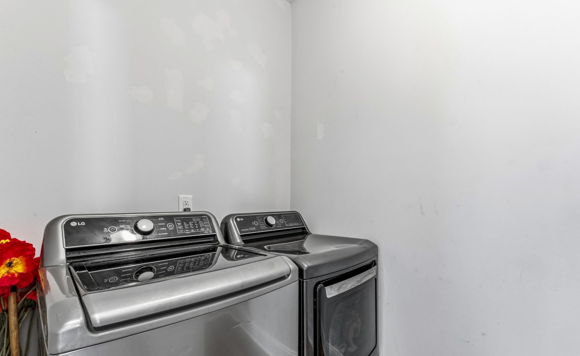 ๐ฅ๐ฅ SUBJECT-TO in Knightdale, NC ๐ฅ๐ฅ Brand New 4 Bed / 2.5 Bath ๐๏ธ Step Into 5.99% Financing ๐ Just $30k to Step In ๐ธ NO Bank, NO Pre-Approval ๐ - photo 23