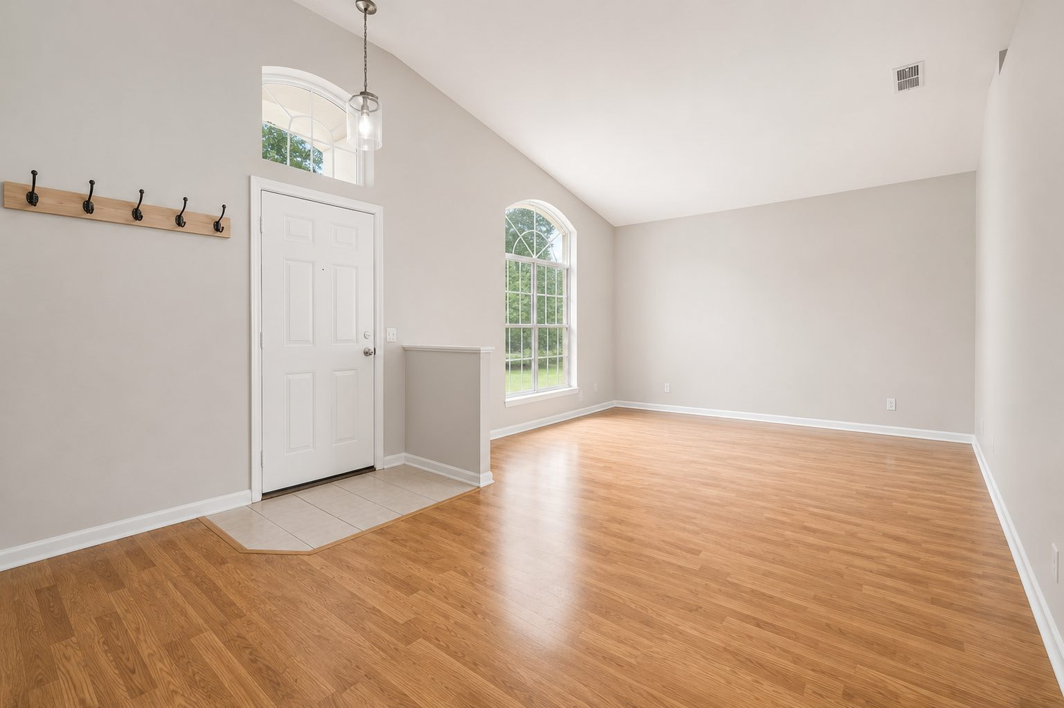 ๐ฅ Subject-To Deal in Riverview FL ๐ฅ๐ฅ Only $30k to Step In ๐ต 7.25% Financing Already in Place ๐ Single-Family with Fenced Yard ๐ก Low HOA Tampa Metro ๐๏ธ NO Pre-approval or Credit Check ๐ซ - photo 11